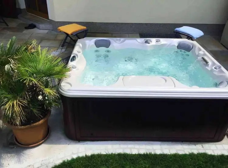 Hot Tubs for Sale in Colorado