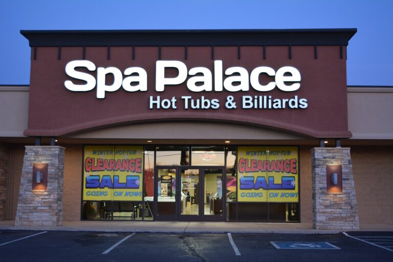 Spa Palace Pueblo Colorado hot tub showroom
